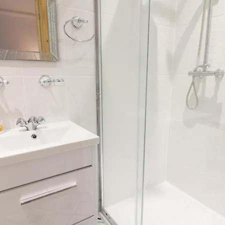 Ferienhaus Giddy Goose *